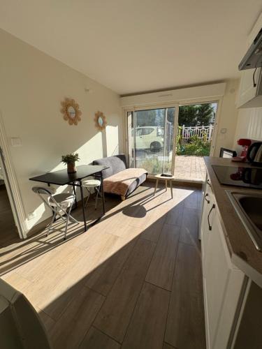 Sartrouville Apartment | À Quelques pas de la Gare