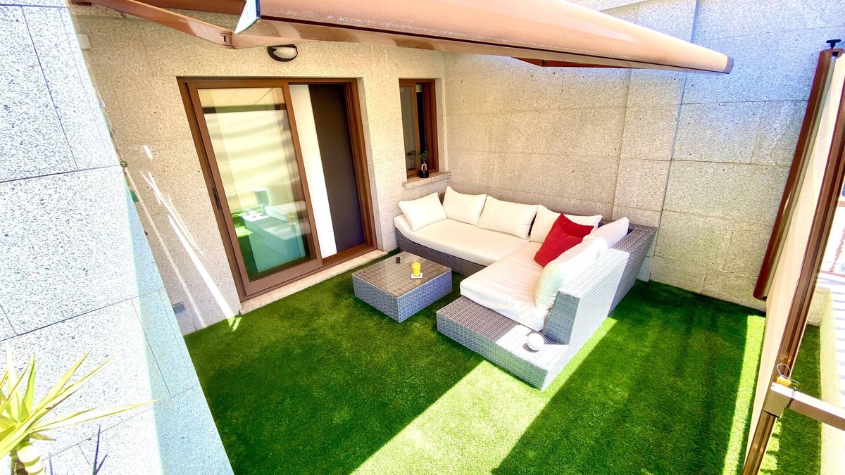 Vilagarcia de Arousa Apartment | Ático Encantador con Terraza Junto al mar