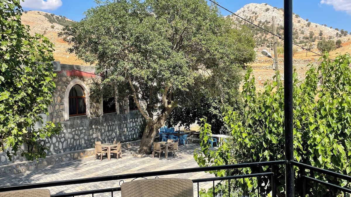 Karadut Hotel | Çeşme Butik Otel Restaurant Cafe