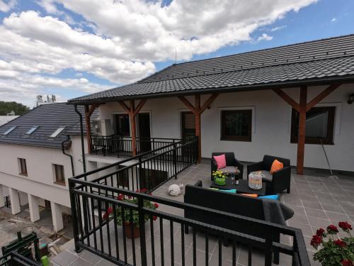 Tokaj Bed & Breakfast | É-Vaskó Panzió Borpince