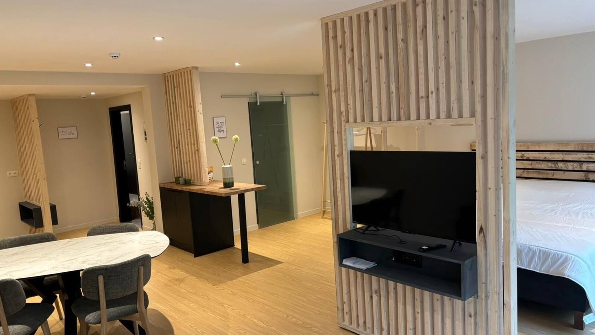 Herstal Apartment | Élégant Loft Près de Liège Avec Jardin