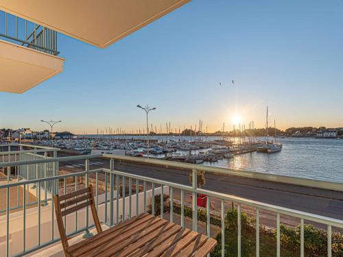 Etel Apartment | Étel - Appart 42m² - 2 pièces, Wifi, Parking, à 450m du centre et 750m des plages - FR-1-479-196