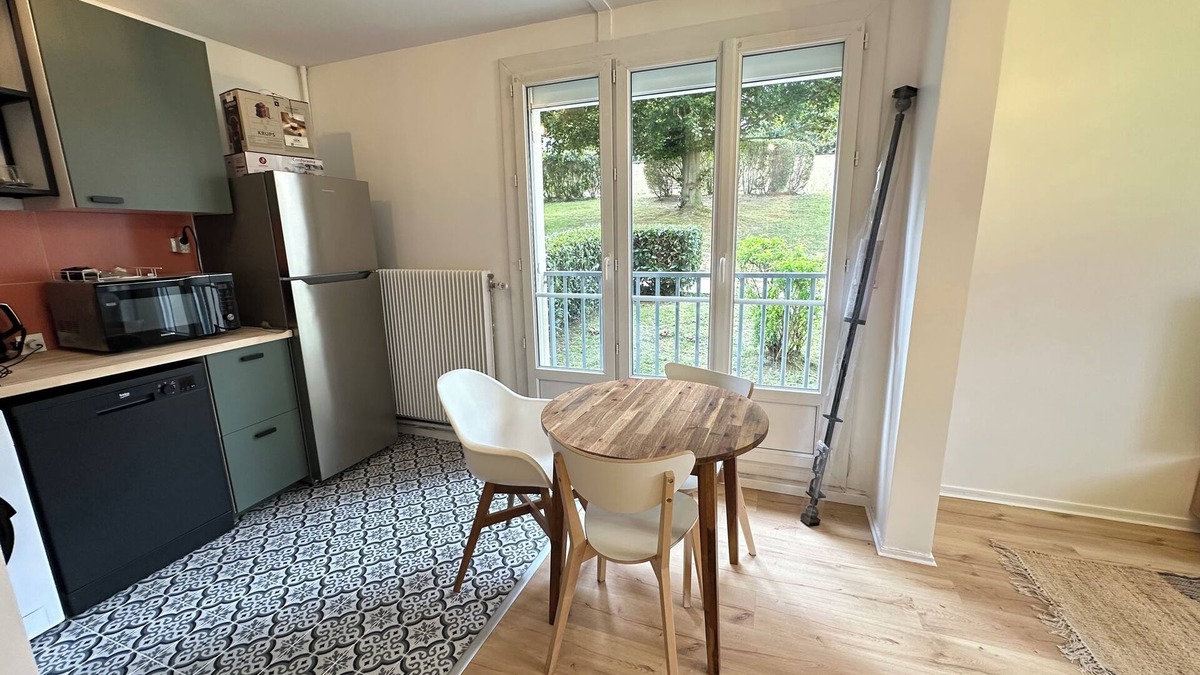 Domont Apartment | Évasion au vert à Domont - 2 rooms + private parking