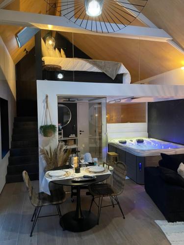 Waremme Hotel | Ô voda