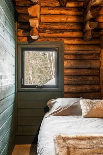 Saint-Simeon Ski Chalet | ÖBois Charlevoix - L'Écurie 2 Studio