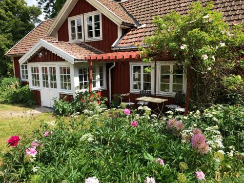 Ullared Villa | Övra Berg