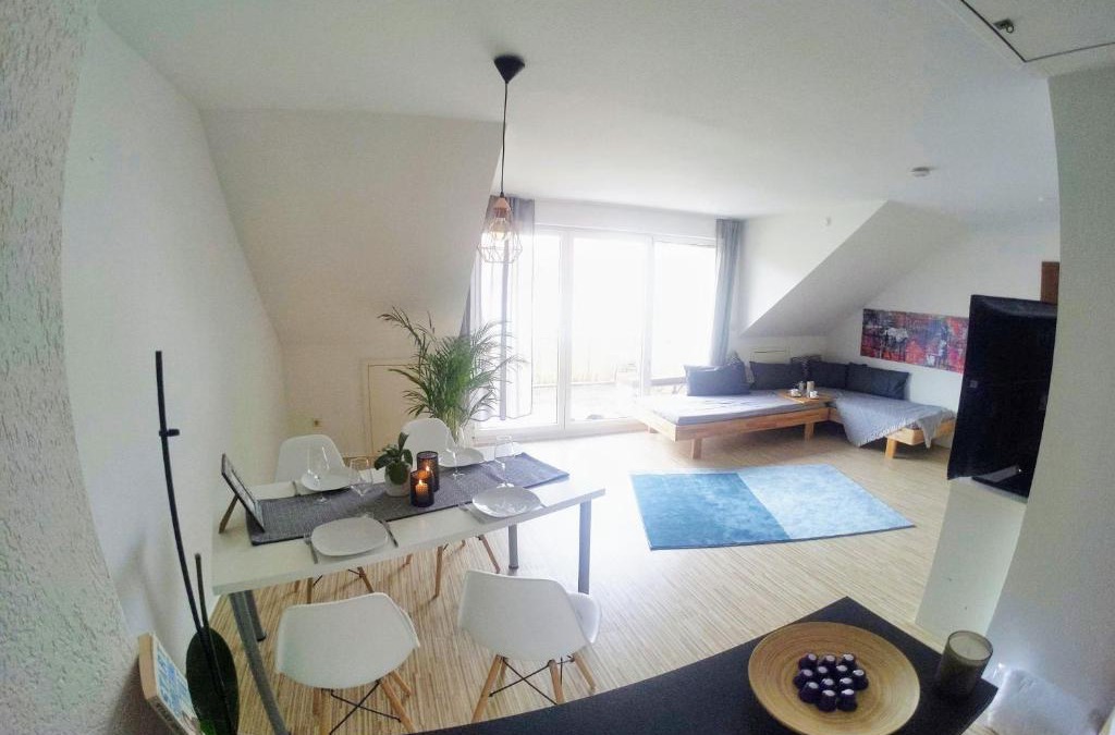 Kirchheim unter Teck Apartment | Über den Dächern von Kirchheim, Modernes Apartment