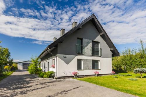 gmina Bierzwnik House | Łasko - Wildlife Phototherapy 4 klimatyzowane wille, po 100m2, z dostępem do prywatnego stawu, ogrodu 2ha