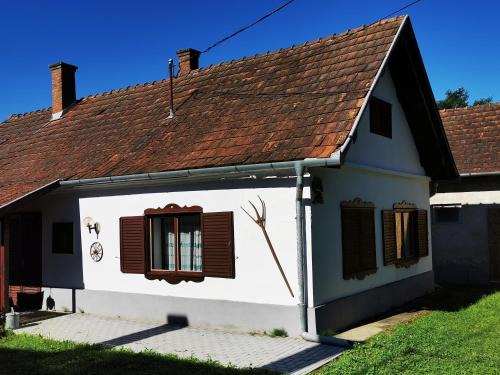 Hegyhatszentjakab House | Őrség Kincse