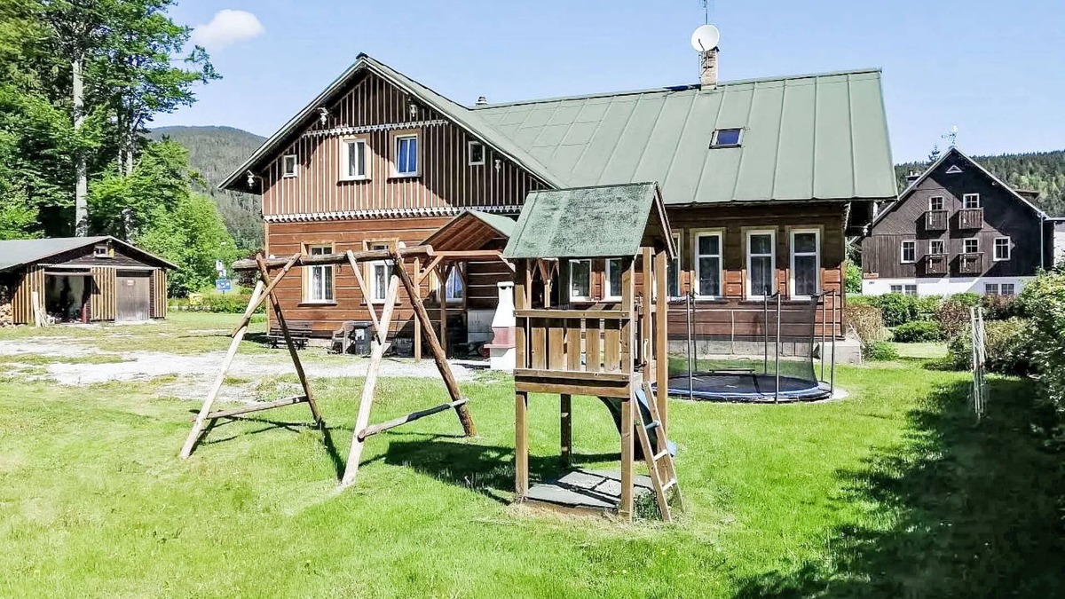 Janske Lazne House | Švýcarský dvůr Lodge by Interhome
