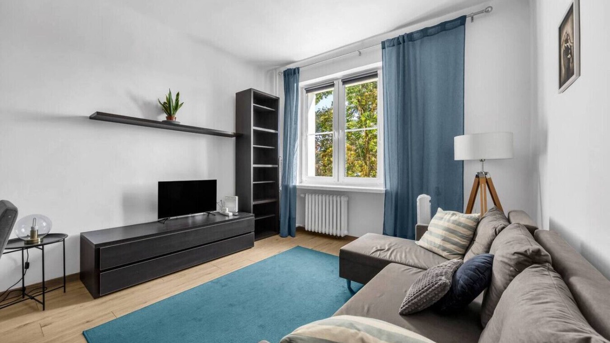 Zoliborz Apartment | Żoliborz Apt - Trams & Parks Nearby - by Rentujemy