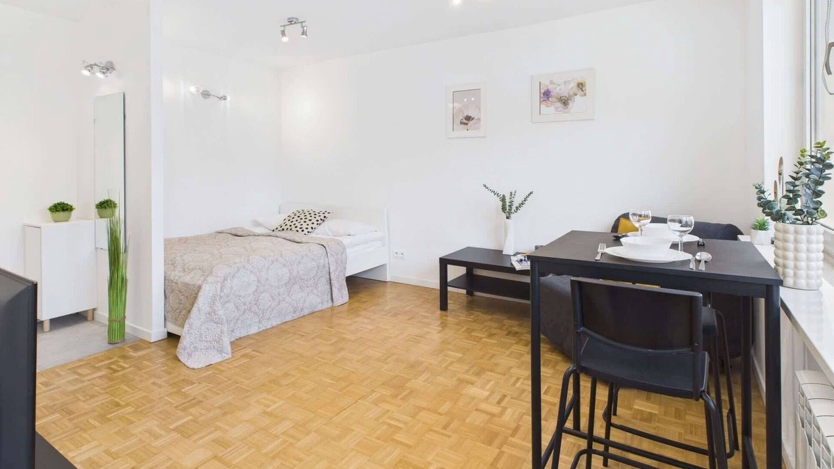 Brodno Apartment | Żuromińska 8 | Cozy Studio | Smart TV