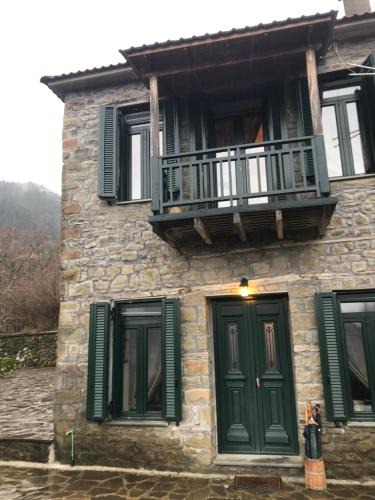 Ano Chora Villa | Δάφνη 1933, Λιθόχτιστο Αρχοντικό στο Βουνό