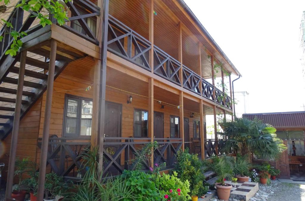 Pitsunda House | АЛАМЫС ГОСТЕВОЙ ДОМ Пицунда