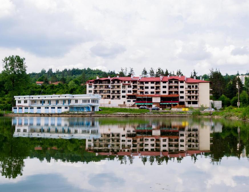 Tryavna Apartment | Апартамент Езерото