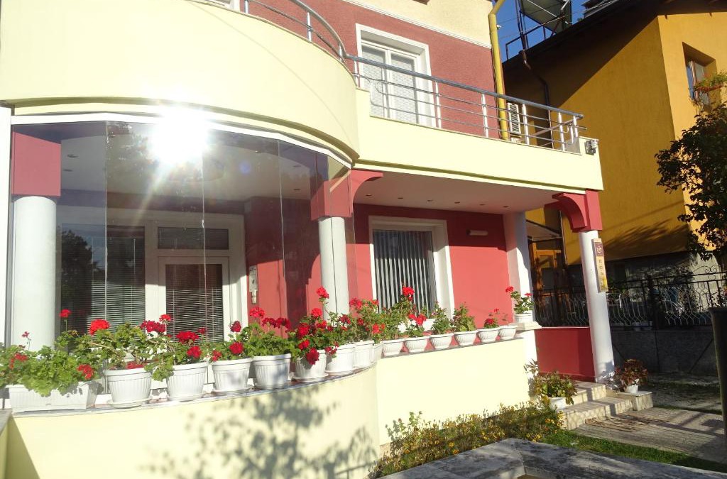 Bankya House | Стаи за гости Ве-Бо-Ли**