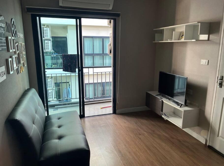 Nonthaburi Apartment | คอนโดฮอลล์มาร์ค ห้องมุม วิวสระว่ายน้ำ ใจกลางเมือง