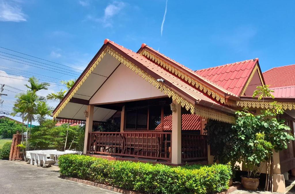 Khlong Wan Hotel | สุขทวีรีสอร์ท อ่าวมะนาว