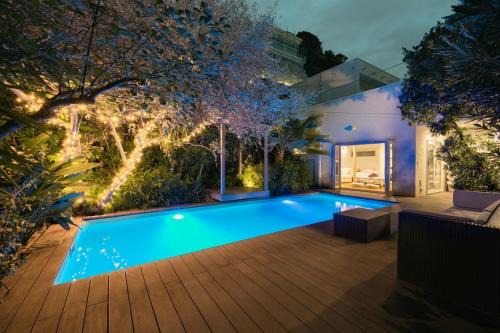 Kamakura Villa | カサブランカプールハウス鎌倉 - Casablanca Pool House Kamakura Seaside Luxury Villa with Heated Pool & Sauna