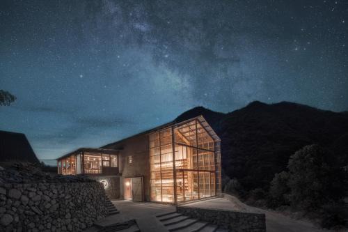 Tonglu County Hotel | 流云乡墅