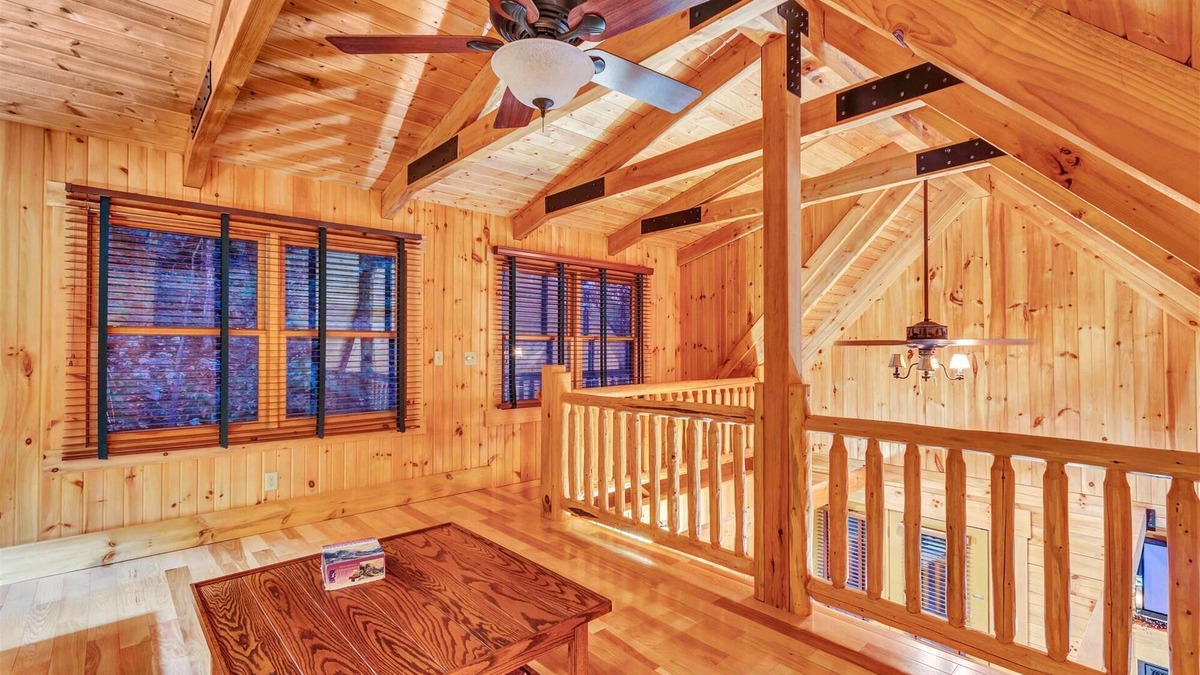Upper Tract Apartment | 01) The Potomac Suite