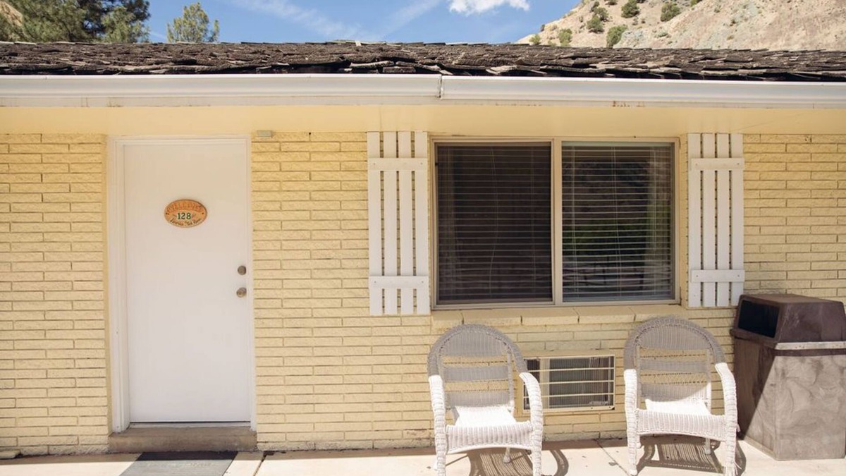 Sevier Apartment | 0128) Candy Suite 128