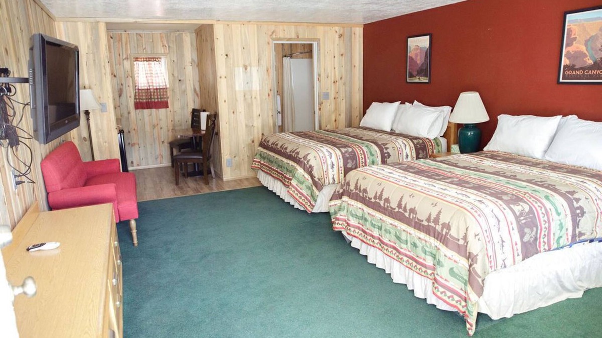 Sevier Apartment | 0130) Candy Suite 130