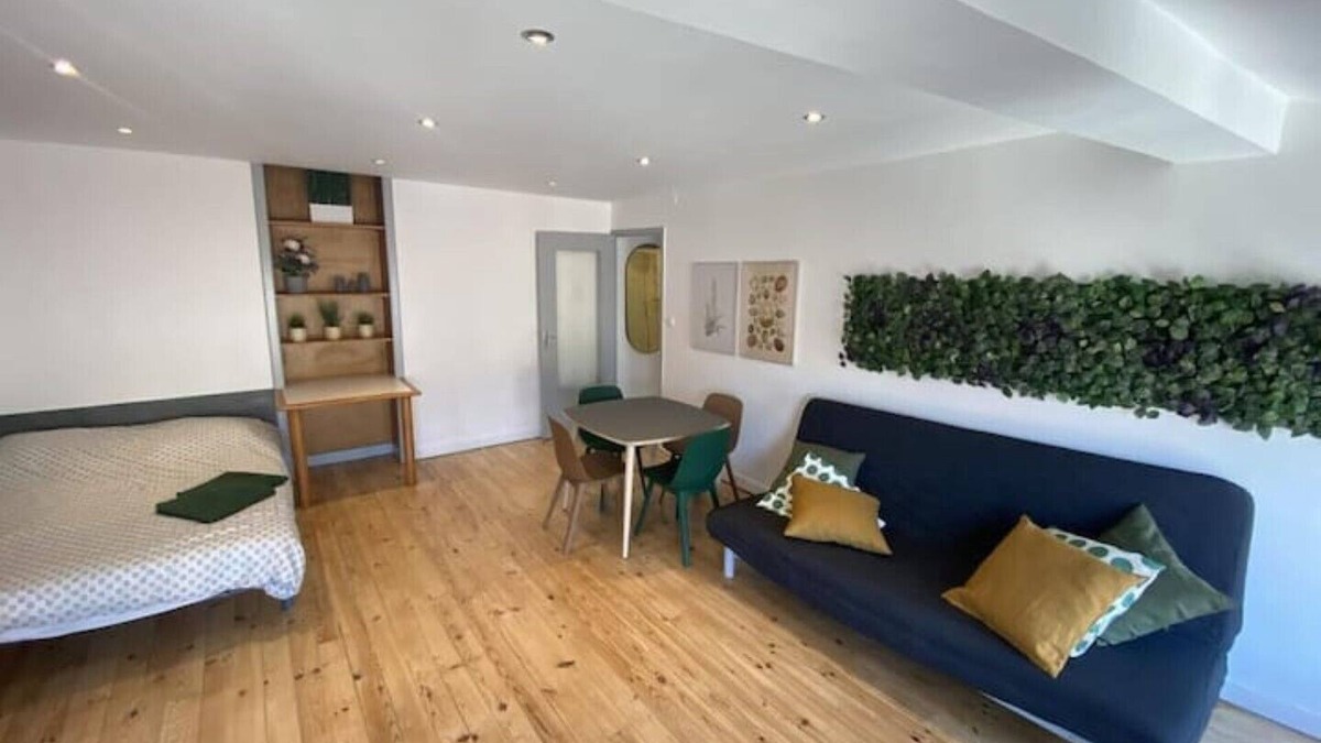 Cret de Roc Apartment | 018 CHIC & COSY F1 41m2 HYPERCENTRE WIFI SMART TV NETFLIX