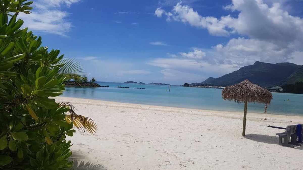 Mahe Island House | 03 bedrooms fully equipped self catering mason on Eden Island in Seychelles