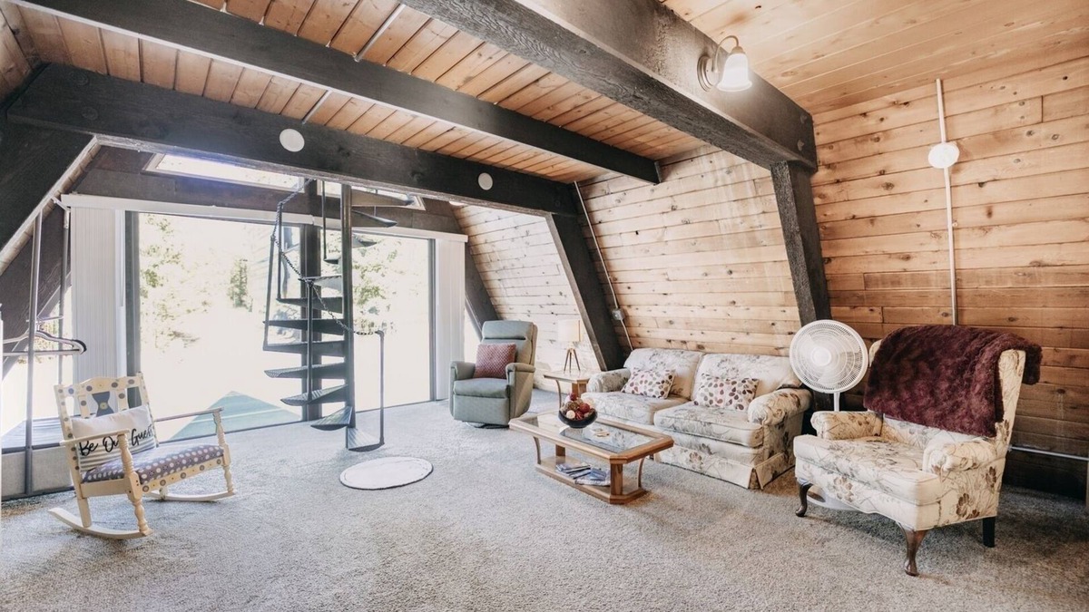 Maple Falls Apartment | 05MBH - Economical - WiFi - Pets Ok - F/P - D/W - Sleeps 2 by RedAwning