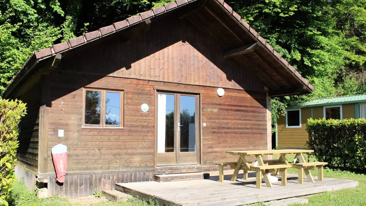 Miribel-les-Echelles Ski Chalet | 06. Chalet Edelweiss 35m² 8 people