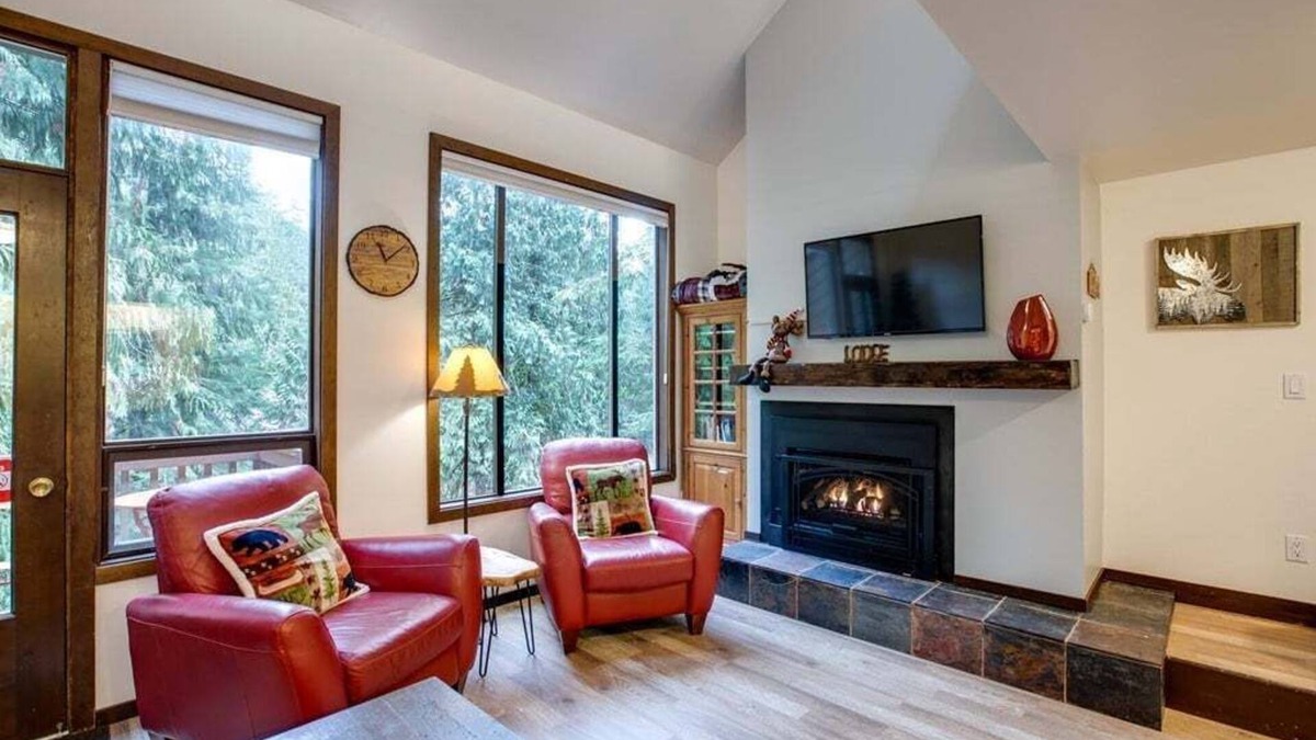 Glacier Condo | 06SW - Fireplace - W/D - Kitchen - Sleeps 7 by RedAwning