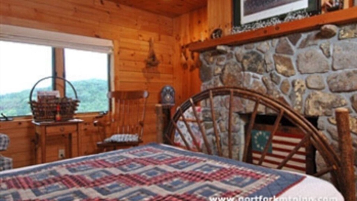 Cabins House | 07) Kings Entry Room