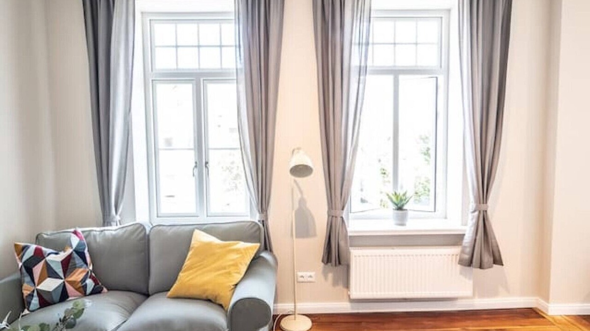 Brunsbuttel Apartment | 078 Spacious modern apartment right in the center