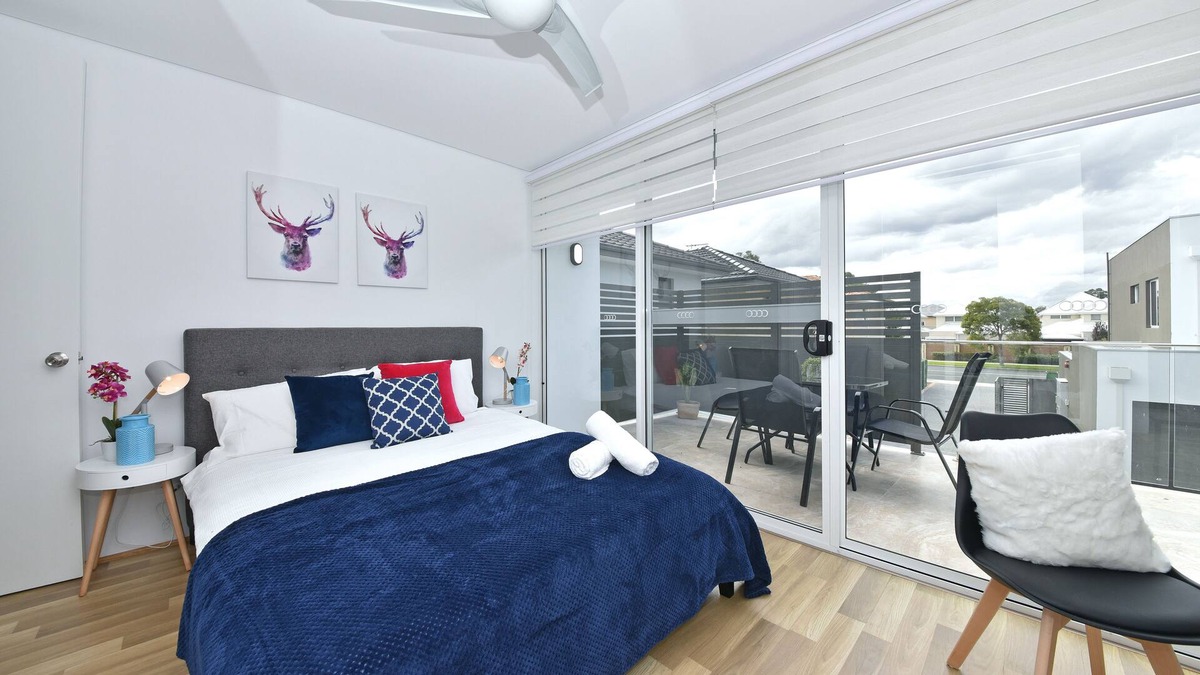 Belmont Apartment | 08 Cozy Apartment close to Airport and City