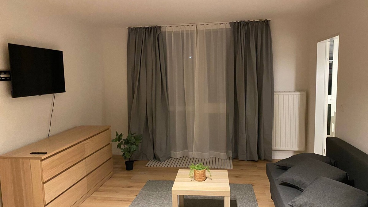 Herrenhausen Condo | 1 1/2 room apartment with terrace, kitchen & bathroom - TV - WiFi - parking space
