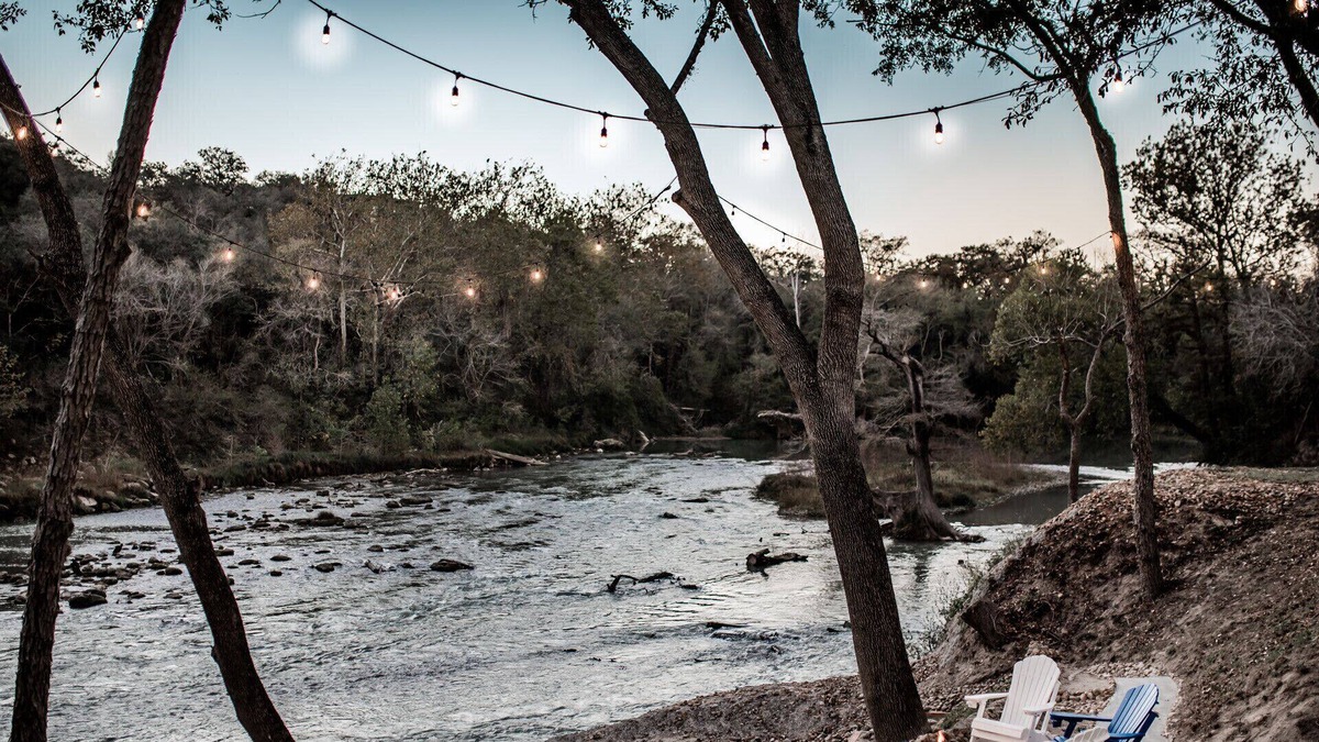 Thomaston House | 1,100ft²★Rapids In Backyard★Firepit★Pool Table★BBQ