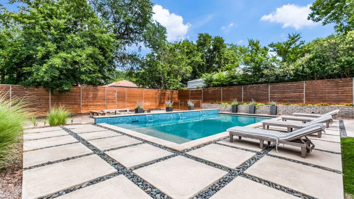 Dallas House | 1/2 acre with pool, hot tub, playground, cabana, & yard only 15 mins to downtown