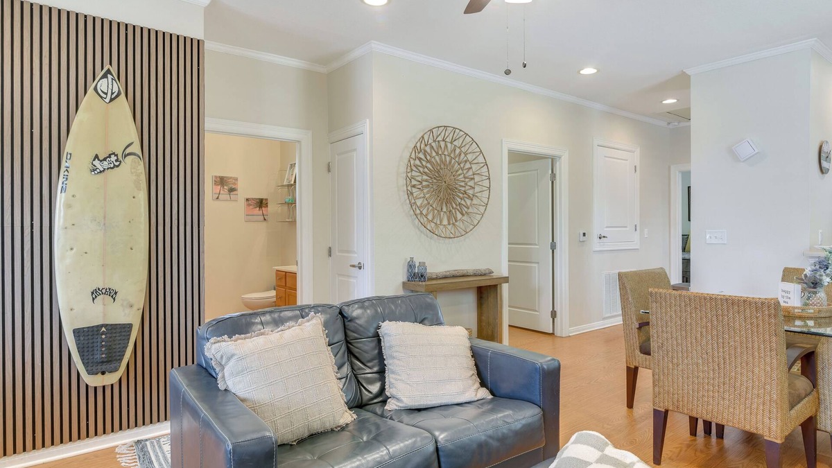 Galveston Cottage | 1/2 Mi to Galveston Beach Seawall: Retreat w/ Pool