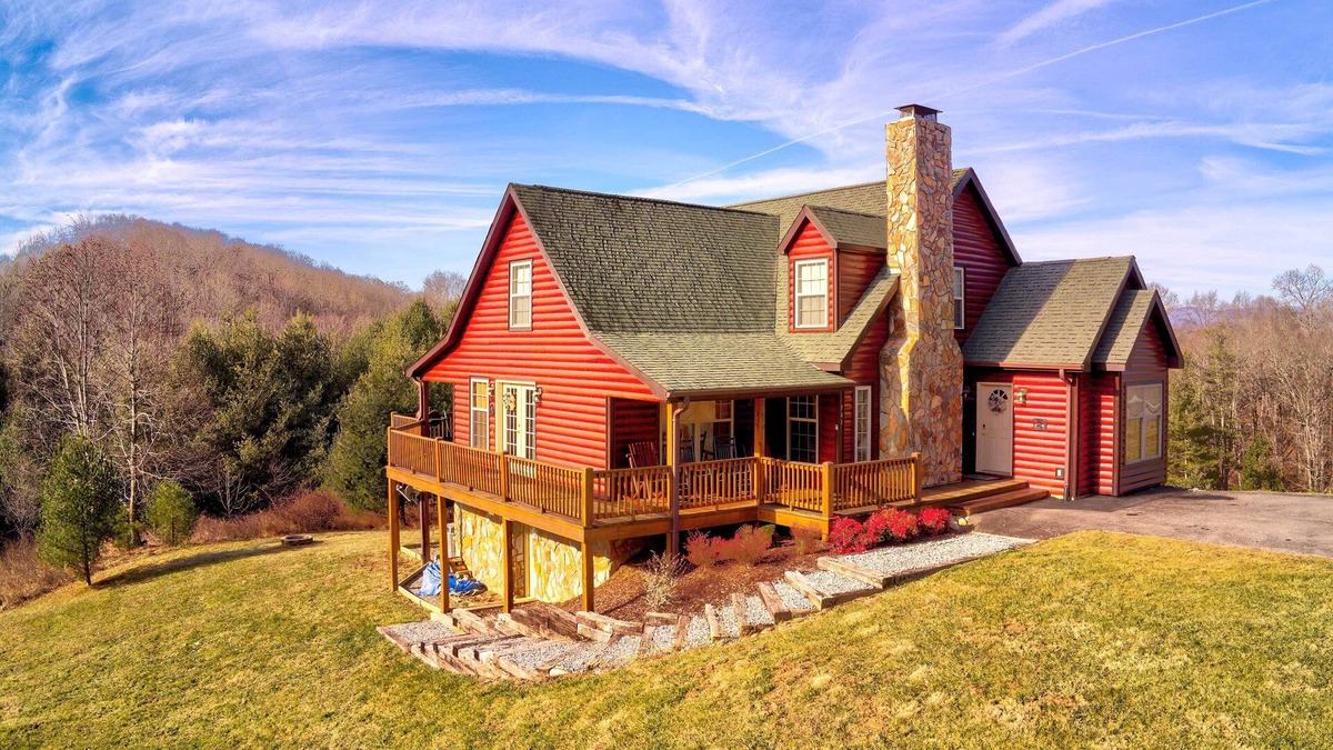 Piney Creek Cabin | 1/2 Mi to River: Spacious Blue Ridge Gem w/Views!