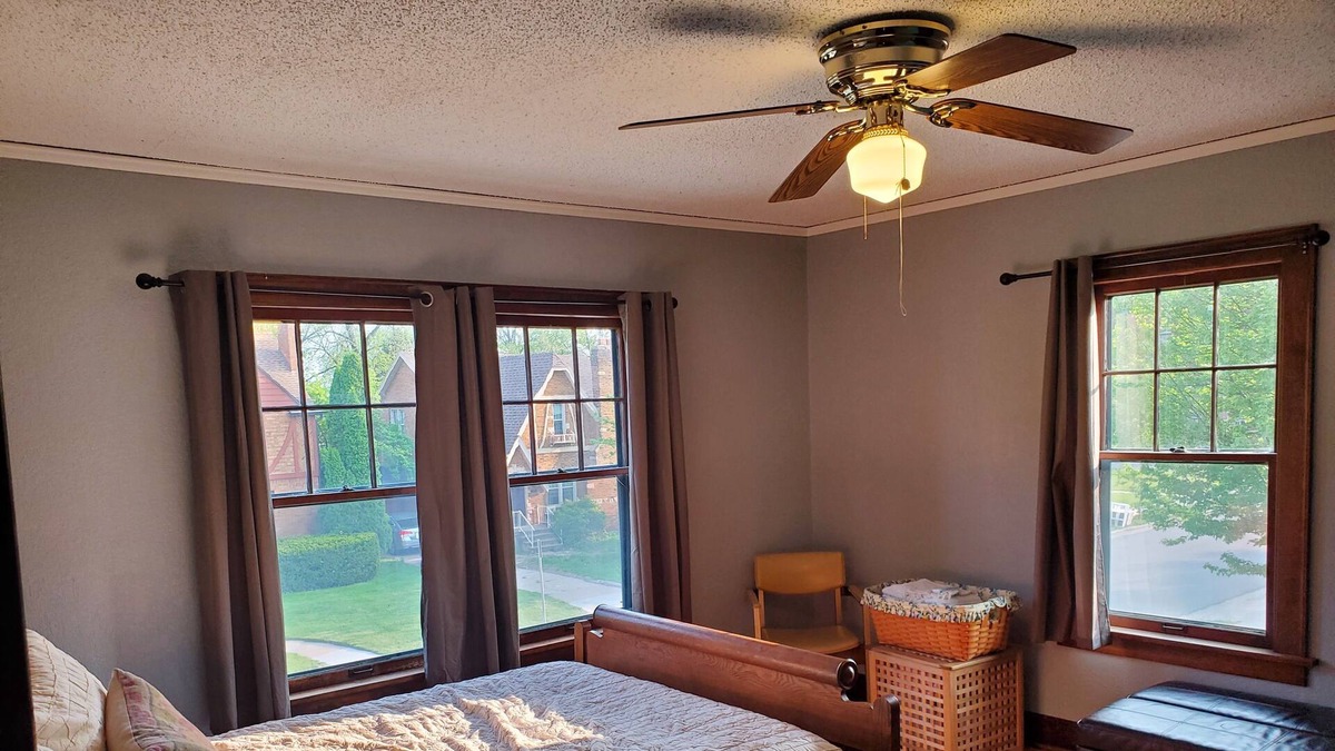 Stevens Point House | 1.5 miles from Sentry World or from the historic town square in Stevens Point.