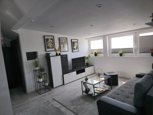 Munchen District Apartment | 1,5 Zimmer Ferienwohnung Apartment in ruhiger Lage stadtnah Neu in Brunnthal