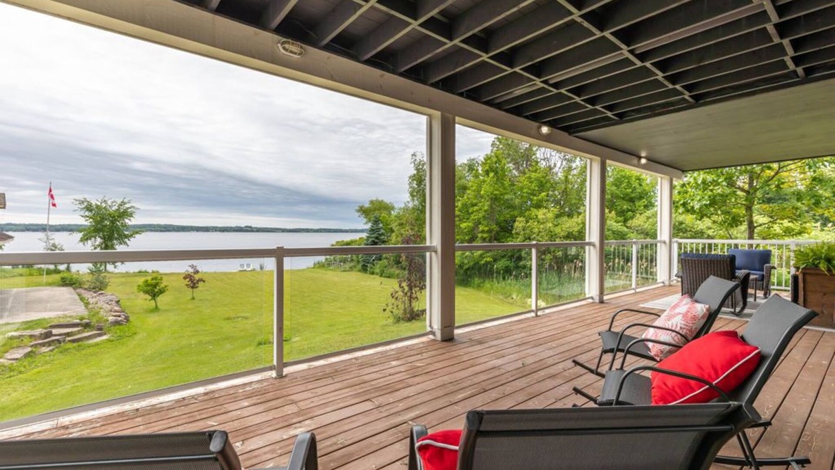Gannon Village House | 1 Acre Waterfront Property with Two Hot Tubs on Pigeon Lake
