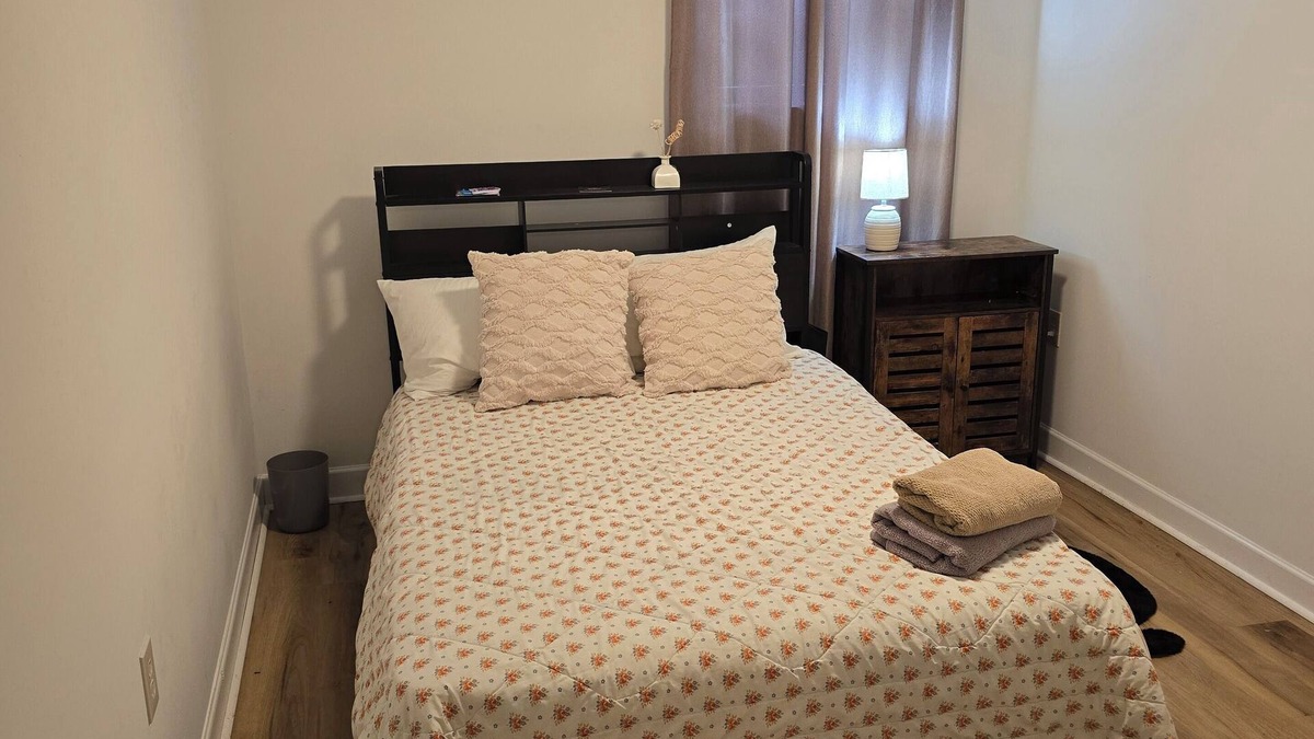 Marietta House | 1# Affordable, no clean fee safe & Clean Room.
