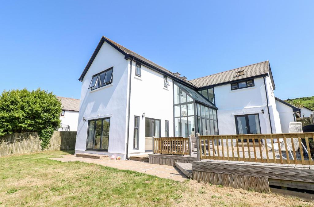 Llangennith House | 1 Atlantic Haven