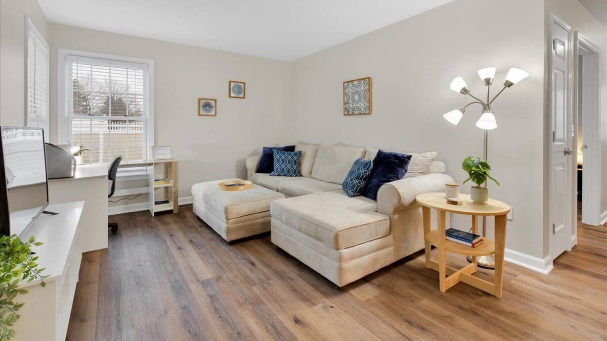 Rocky Hill Apartment | 1 Bd Accessory Apt on Residential Cul-de-sac