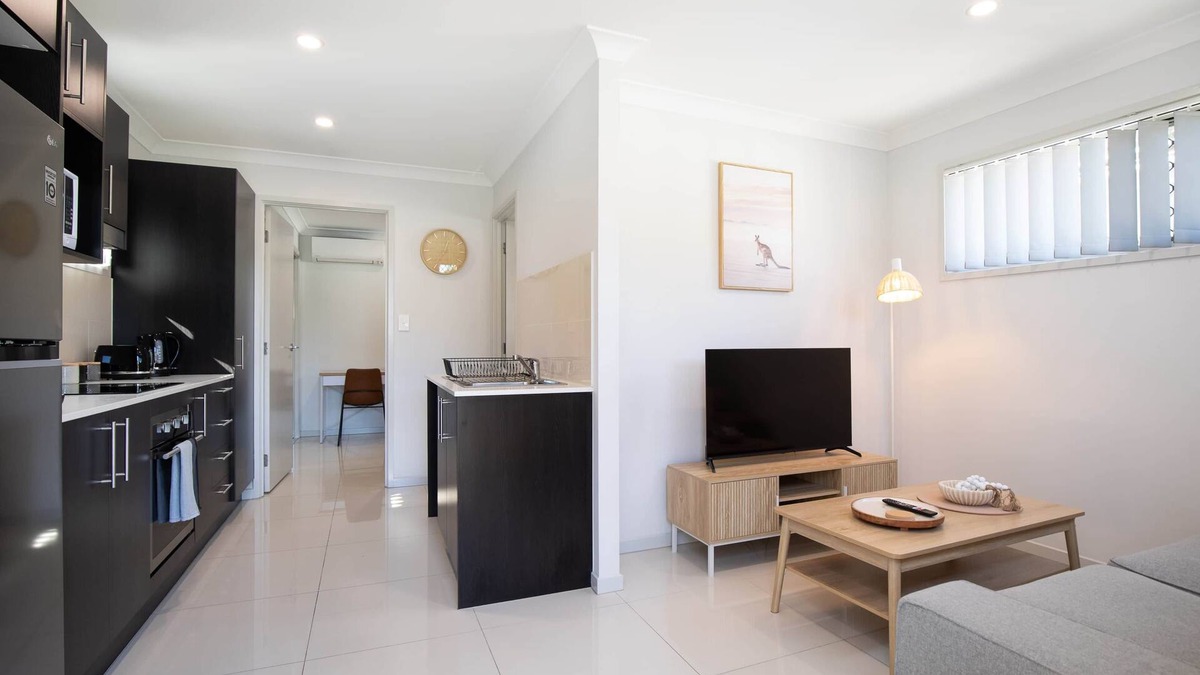 Rocklea Apartment | 1 Bdr Apt! GST Credits! Kitchen! Parking! 131F1