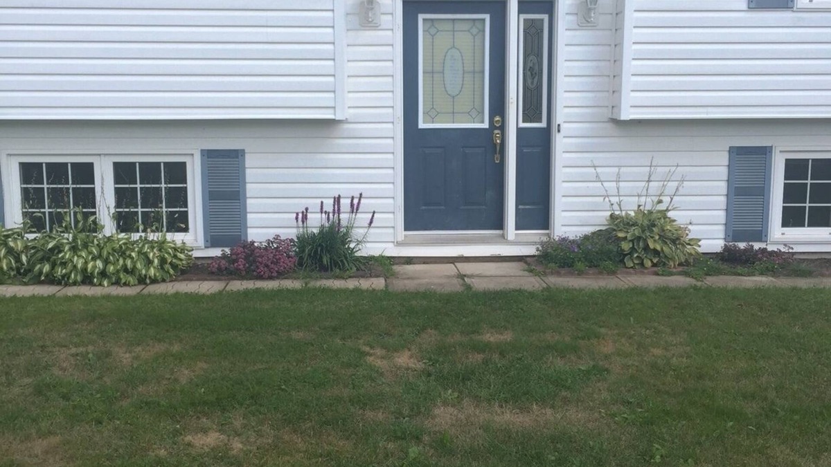 Moncton Apartment | 1 bdrm apartment in our home- minutes from Moncton and Shediac - outdoor oasis