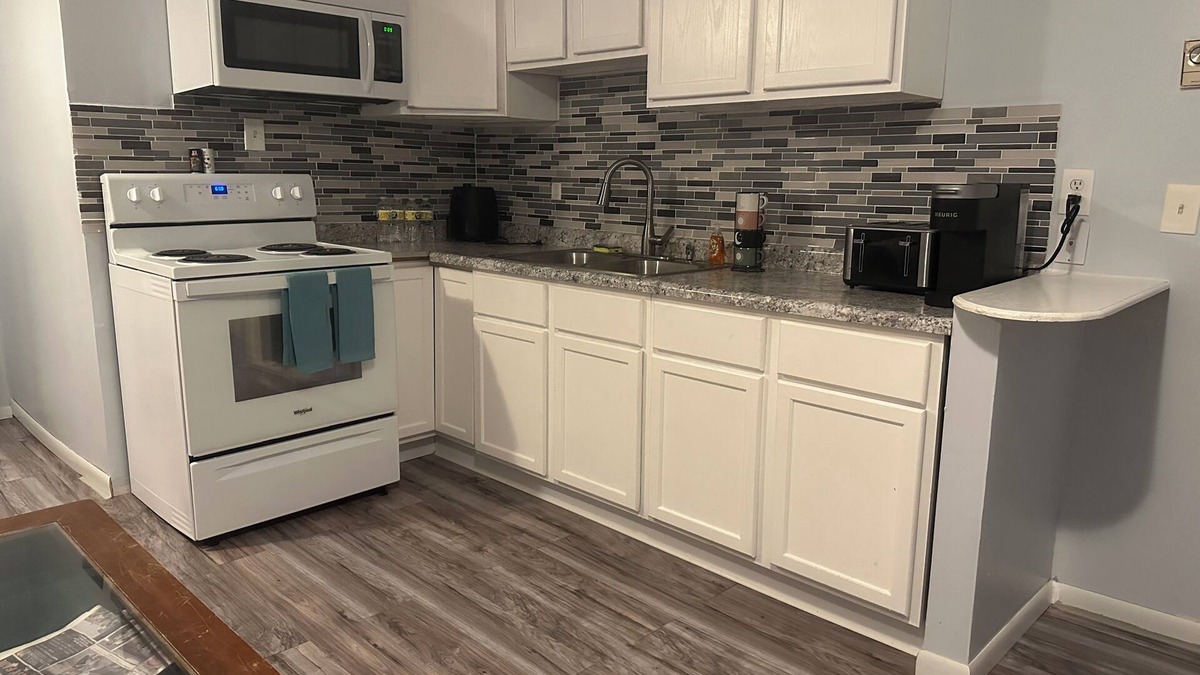 Red Lake Falls Apartment | 1 Bdrm apartment in RLF. River walking trail and great views