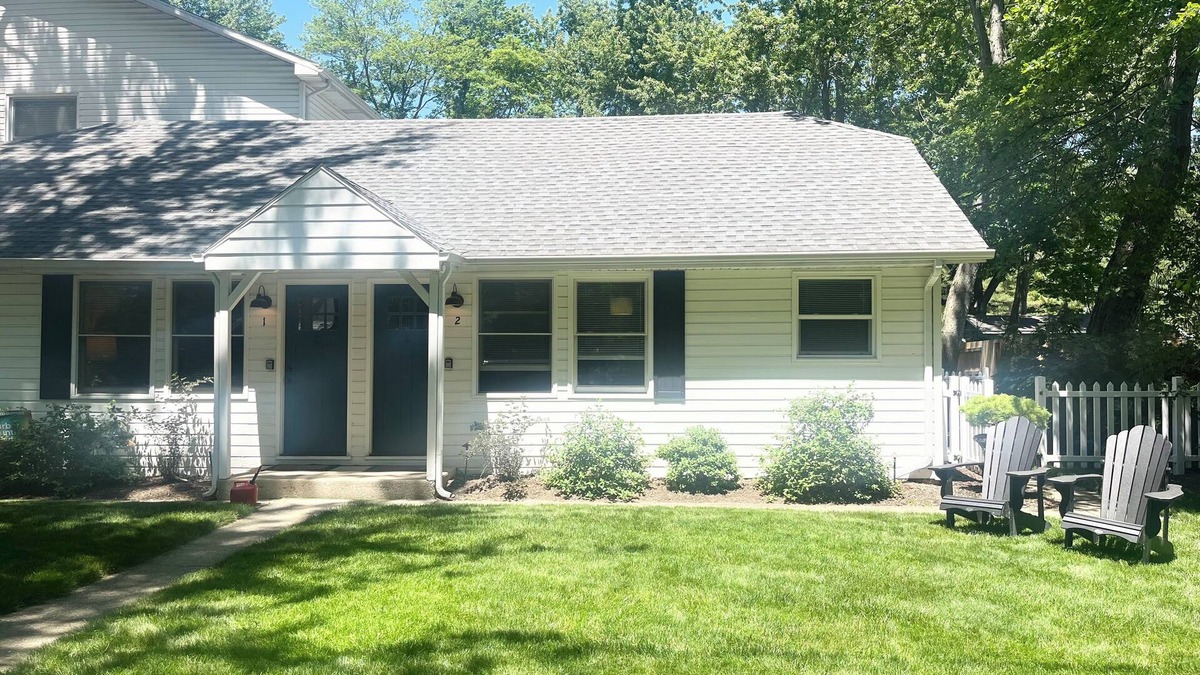 Union Pier House | 1 bed/1 bath, 1.5 blocks to beach/town, dog friendly